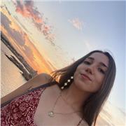 Soy paciente y dedicada, estudiante de psicología y monitora de tiempo libre. Me siento cómoda con niños de infantil y primaria.